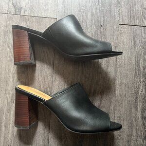 Black Leather Block Heel Mule - 90s/Y2K Chic Quiet Luxury Minimalist